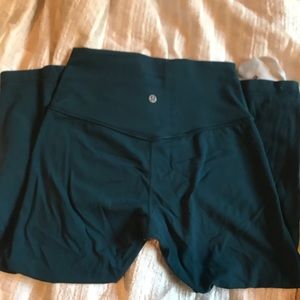 Lululemon crop leggings- Align color Alberta Lake